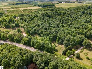 E  Bingham Rd, Traverse City, MI 49684