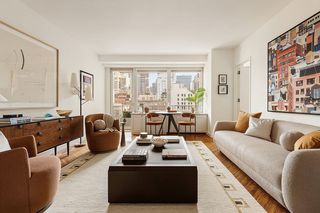 216 E  47th St #22B, New York, NY 10017