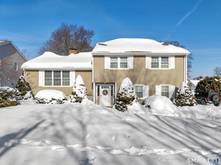 89 Merriman Road, Wethersfield, CT 06109