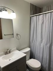 855 E St #3, Conroy, IA 52220