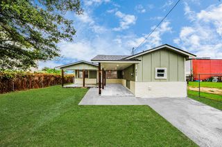 207 E  Defee Ave, Baytown, TX 77520