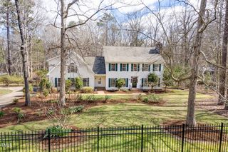 204 Longwood Dr, Chapel Hill, NC 27514