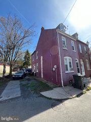 72 Campbell Ave, Lancaster, PA 17603