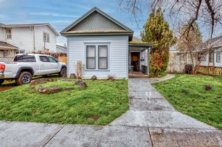 903 W  11th St, Medford, OR 97501