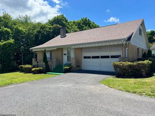 297 S  Price St, Kingwood, WV 26537