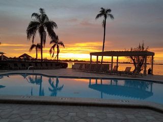 6210 SUN BOULEVARD #202, Saint Petersburg, FL 33715