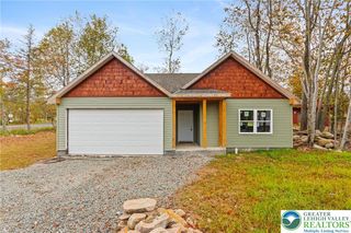 3111 Briarwood Dr #D311, Tobyhanna, PA 18466