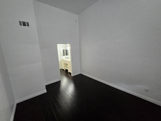24105 Del Monte Dr, Valencia, CA 91355