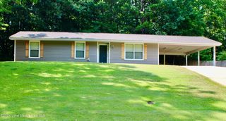 230 Brookside Dr, Alexander City, AL 35010