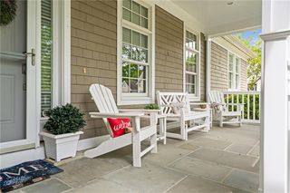 11 Newbury Dr, Westerly, RI 02891