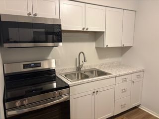 1700 Beechwood Ave NE #1, North Canton, OH 44720