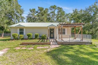 104 Davis St, Interlachen, FL 32148