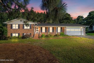 306 Mclean Street, Hamlet, NC 28345