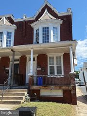 2031 N  4th St, Harrisburg, PA 17102