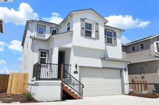 1667 Bella Lago Dr, Stockton, CA 95206