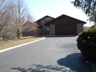 214 Florence Ave, Barrington, IL 60010