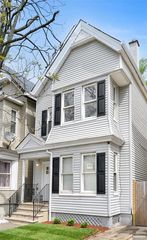 142 Steuben St, East Orange, NJ 07018