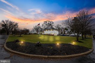 101 Devon Rd, Cinnaminson, NJ 08077