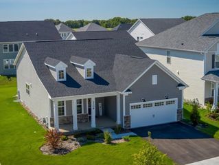 2308 Lawlor Ln, Naperville, IL 60564