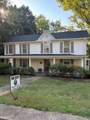 305 Rose Hill Ave, Clarksville, VA 23927