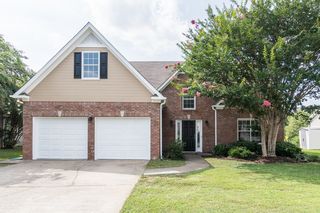 1322 Deer Trail Rd, Hoover, AL 35226