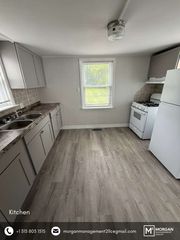 96 1/2 E  Schuyler St, Oswego, NY 13126