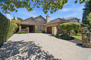 700 Blue Spruce Dr, Danville, CA 94506