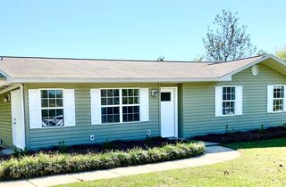 207 Greenridge Rd, Dothan, AL 36301