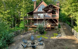 227 Deer Hunter Trl, Blue Ridge, GA 30513