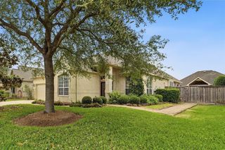 2419 S  Venice Dr, Pearland, TX 77581