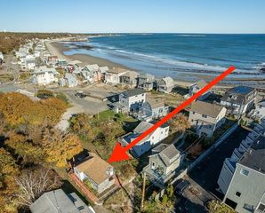 4R Old County Rd, Rockport, MA 01966