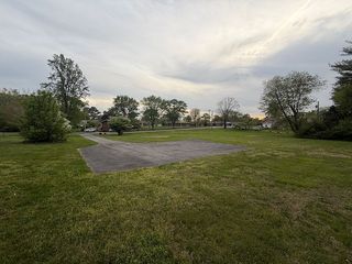 110 Douglas Dr, Glasgow, KY 42141