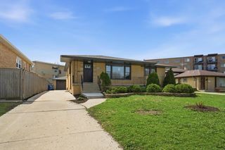 4728 W  99th Pl, Oak Lawn, IL 60453
