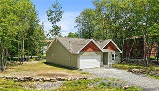 3111 Briarwood Dr #D311, Tobyhanna, PA 18466