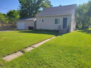640 6th St, Albany, MN 56307