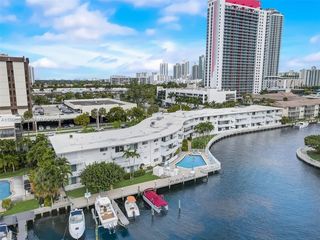 2500 Diana Dr #305, Hallandale, FL 33009