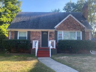 1849 Catalpa Dr, Berkley, MI 48072
