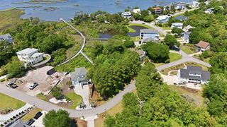 9806 Clarendon Dr #27, Emerald Isle, NC 28594
