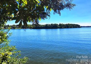 6151 Plantation Pointe Dr #15, Granite Falls, NC 28630