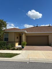 5256 NW 34th St, Ocala, FL 34482