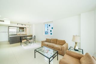 55 SE 6th St #2210, Miami, FL 33131