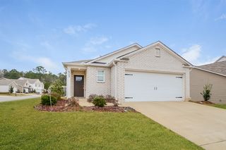 6721 Woodford Dr, Bessemer, AL 35022