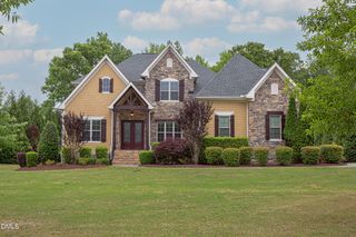 1548 Sterling Lake Dr, Wake Forest, NC 27587