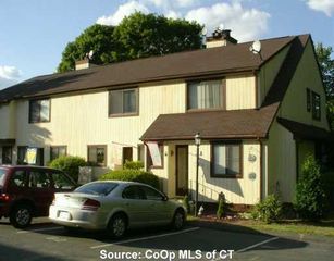 82 Dorchester #82, Beacon Falls, CT 06403