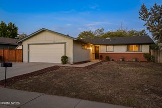 2810 Chavez Dr, Reno, NV 89502