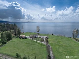 161 Bay Center Road, South Bend, WA 98586
