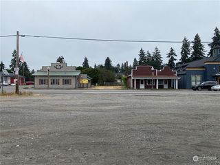 212 Mcnaught Road S, Roy, WA 98580