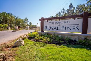 Queen Anne Way, Huntsville, TX 77340