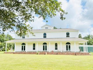 15 Marie Dr, Carriere, MS 39426