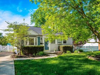 199 E  Weisheimer Rd, Columbus, OH 43214
